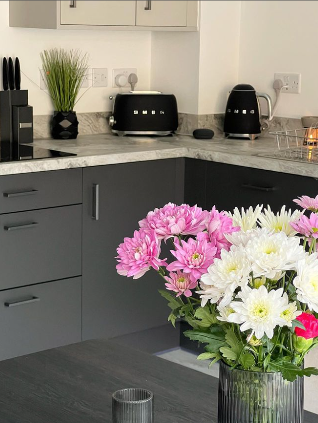 Instagram Duropal 3 no10_thealveston Light Cortona