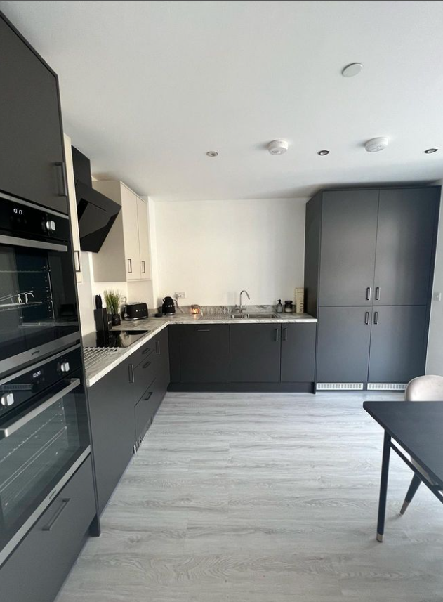 Instagram Duropal 5 no10_thealveston Light Cortona